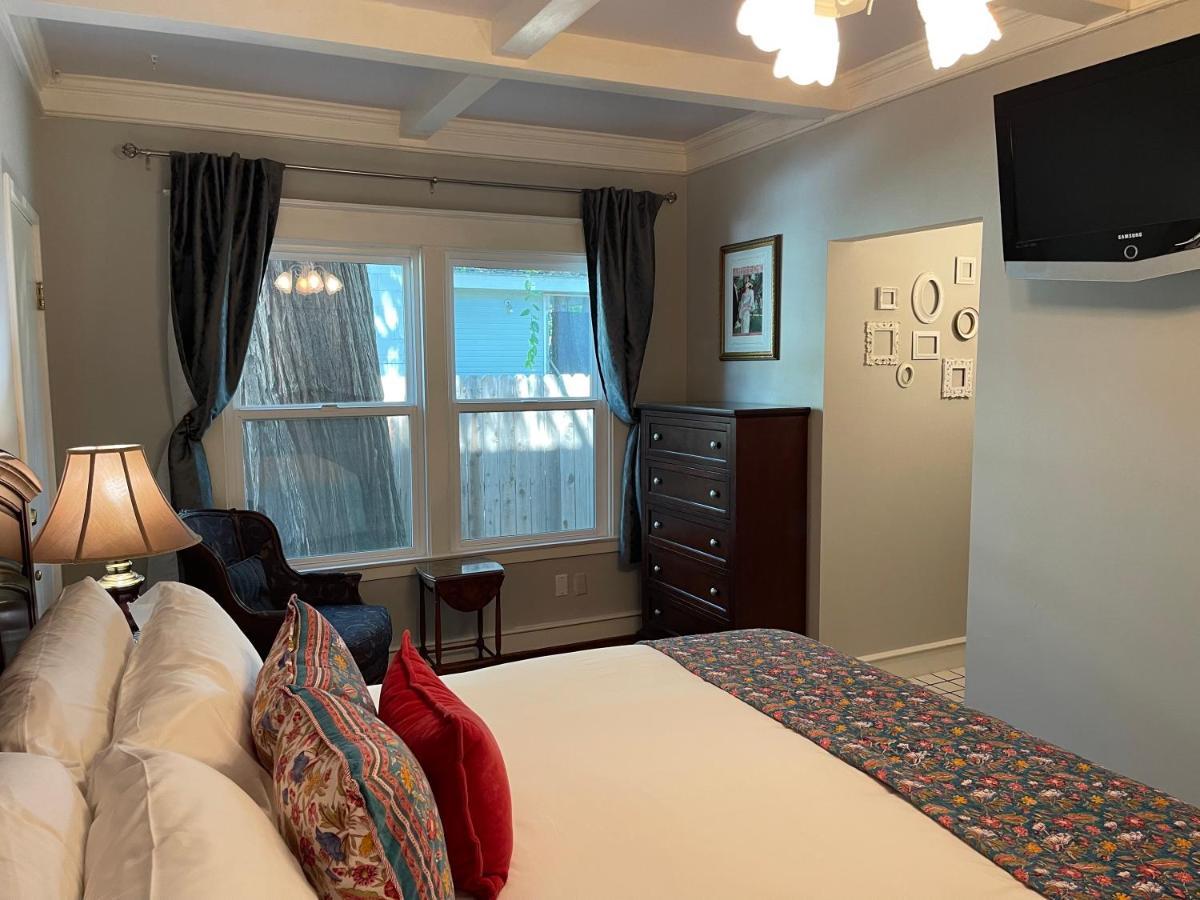 Bordeaux Inn Lodi Bagian luar foto